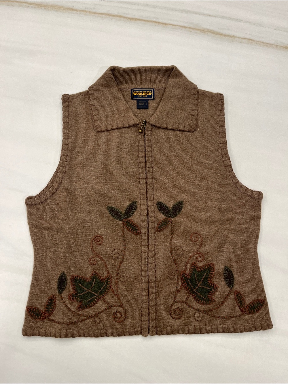 Woolrich Brown Zip-Front Embroidered Leaf Sweater Vest